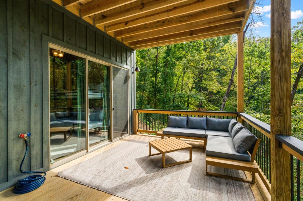 Cozy Cove Retreat W Lake View Hot Tub Firepit 댄드리지 외부 사진