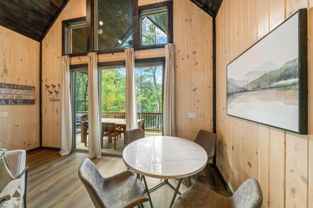 Cozy Cove Retreat W Lake View Hot Tub Firepit 댄드리지 외부 사진