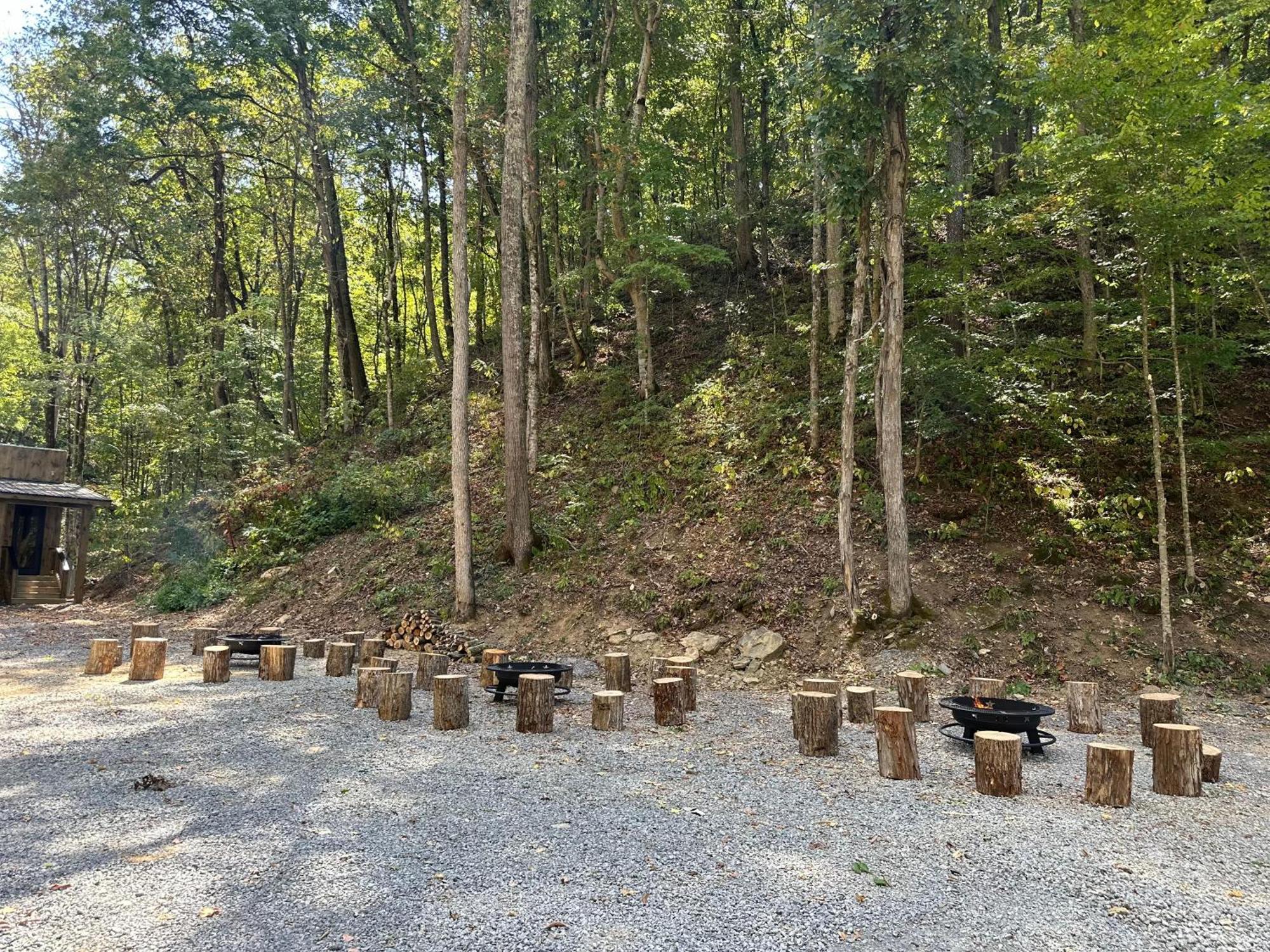 Cozy Cove Retreat W Lake View Hot Tub Firepit 댄드리지 외부 사진